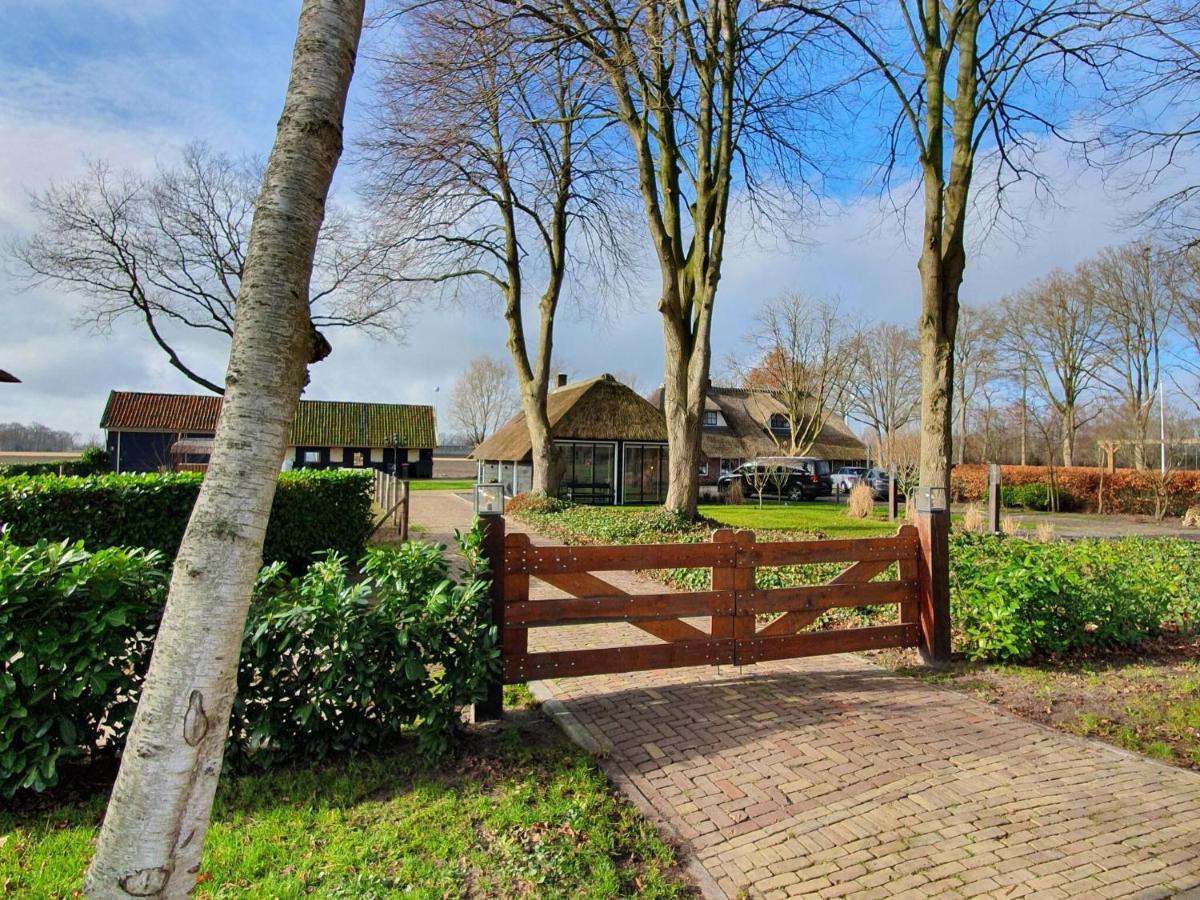 Holiday Home Heeresteeg In Nieuwleusen With Garden De Meele Bagian luar foto